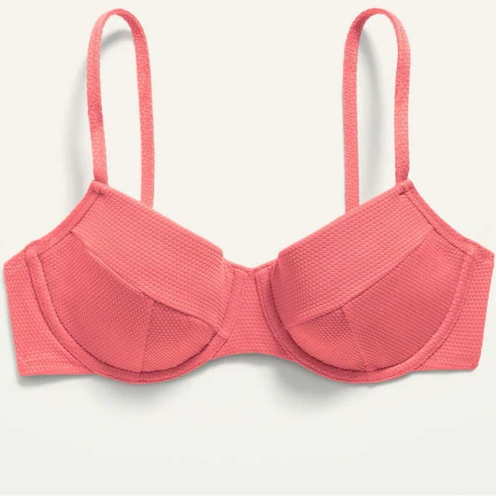 Old Navy Women’s pique underwire bikini swim top. size, XL, color Ginger Rose.
